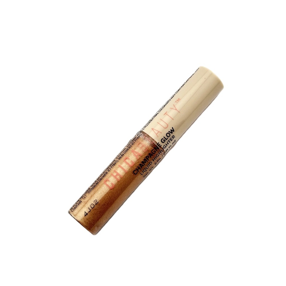 *2 for $15. Chica Beauty Liquid Highlighter in Champagne Glow - NEW, Deluxe Mini
